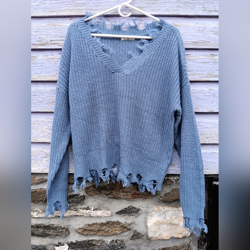 Full Circle Trends Freyed Edges women's knit sweater light blue XL
